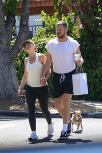 minka-kelly-and-dan-reynolds-take-a-stroll-in-los-angeles-07-26-2024-0.thumb.jpg.d7d032ee0c28c8a4191ed859575ca203.jpg