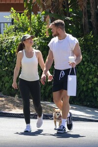 minka-kelly-and-dan-reynolds-take-a-stroll-in-los-angeles-07-26-2024-1.thumb.jpg.d58893740b2ca7cbdc620a52b03069dc.jpg