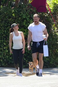 minka-kelly-and-dan-reynolds-take-a-stroll-in-los-angeles-07-26-2024-4.jpg