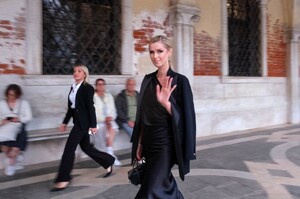 nicky-hilton-at-max-mara-resort-2025-at-the-doge-palace-in-venice-06-11-2024-5.jpg