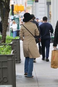 nicky-hilton-street-style-new-york-05-13-2024-5.jpg