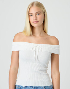 ollie-off-the-shoulder-bow-top-milk-front-kv212241rpol.jpg