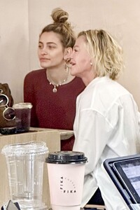 paris-jackson-melanie-griffith-jamie-alexander-and-amber-valletta-at-fika-fika-cafe-creamery-in-west-hollywood-07-14-2024-10.jpg