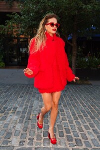 rita-ora-dressed-in-all-red-in-new-york-07-09-2024-3.jpg