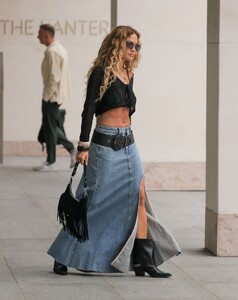 rita-ora-s-primark-power-move-affordable-chic-meets-celebrity-style-3.jpg