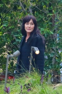 shannen-doherty-leaves-soho-house-in-malibu-04-25-2024-1.jpg