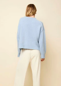 the-reva-cashmere-sweater-269490.thumb.webp.7382d7d74dd0b222ec8f1a53f6d8b2db.webp