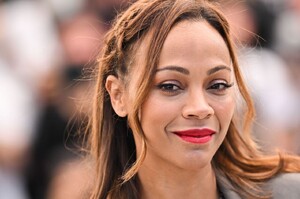zoe-saldana-at-emilia-perez-photocall-at-cannes-film-festival-05-19-2024-5.jpg