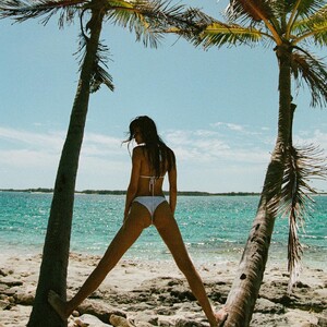 [2024.04.29] strictlyfilm.byfranceandjesse_441133451_455810743568456_3021504408873654596_n.jpg