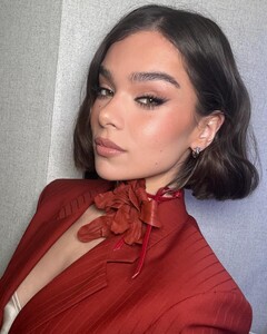 [2024.08.02] haileesteinfeld_453733970_1129636011473117_1732023015388748375_n.jpg