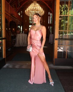 [2024.08.05] ariannyceleste_454411209_458984250441645_6647292806914215683_n.jpg