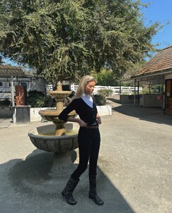 [2024.08.05] hannahg11_454275440_1211972306612263_9008069884272041024_n.jpg