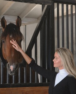 [2024.08.05] hannahg11_454280012_865980914859041_5198462826664818197_n.jpg