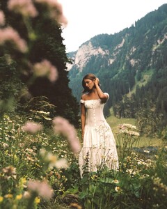 [2024.08.06] carmellarose_454293836_1229031934784121_3518115107545433413_n.jpg