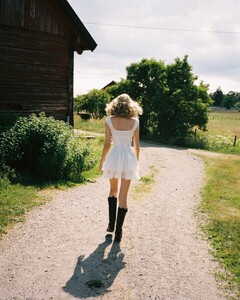 [2024.08.07] revolve_454518861_1481215646100722_1692594173648731232_n.jpg