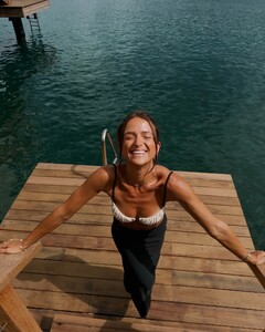 [2024.08.09] helenowen_454878687_518879210588498_8814811832691343538_n.jpg