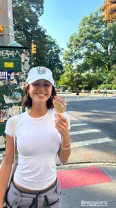 [2024.08.11] msgigiparis_451368342_380824895038729_2456733282673236215_n.jpg