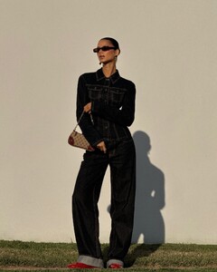 [2024.08.14] brunalirio_455615584_18455550400008958_949037072769170697_n.jpg