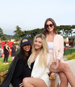 [2024.08.20] lindsaymariebrewer_456502524_529746313047616_9042356595369128978_n.jpg