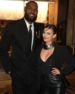 [2024.08.24] victoriajustice_457016745_1852876381859387_279418926242093509_n.jpg