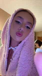 Alexis Bumgarner - TikTok 55.jpg