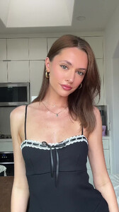 Alexis Bumgarner - TikTok 63.jpg