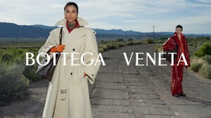 Bottega-Veneta-Winter-2024-Ad-Campaign-The-Impression-009-scaled.thumb.jpg.a8b6752abc4a0d5f05aba2a27052bb5c.jpg