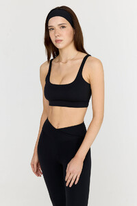 DAYFLEX_ESSENTIALSQUARENECKBRA_BLACK_0800.jpg