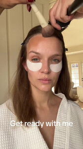 Josephine Skriver - TikTok 62.jpg