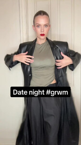 Josephine Skriver - TikTok 63.jpg