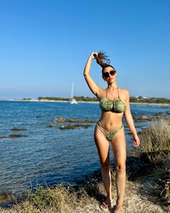 Maddalena_Cabizzosu_in_Bikini_07-17-2024__2_.jpg