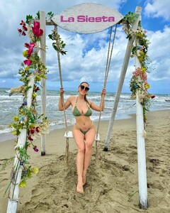 Maddalena_Cabizzosu_in_a_green_bikini_06-23-2024__1_.jpg