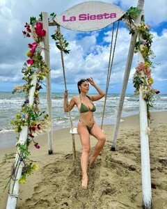 Maddalena_Cabizzosu_in_a_green_bikini_06-23-2024__5_.jpg