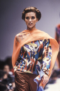 Missoni1991WomenRTW114.thumb.jpg.d95b6ed829add7abfe9b5ee8cb20fc4e.jpg