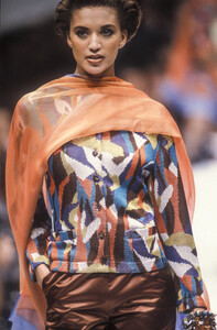 Missoni1991WomenRTW115.thumb.jpg.2f4ae2097406c3f7078edb3c78e36935.jpg