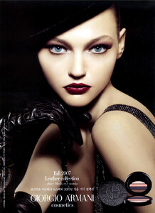 Sasha Pivovarova 2.jpg
