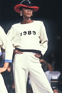 Sonia_Rykiel_SS1989_Katoucha_01.thumb.jpg.a35d41c064249bdd34be4cf6eeb0e8af.jpg