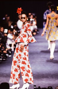 Sonia_Rykiel_SS1989_Katoucha_04.thumb.jpg.bd99deab6bb4e9e4da34f14492082080.jpg