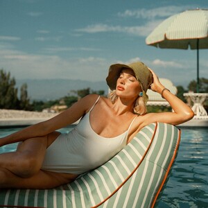 The Patio Umbrella - Elsa Stripe PDP_ELSA_poollounger2.jpg