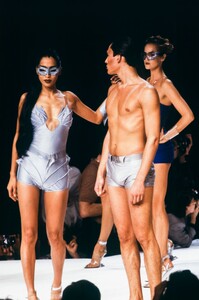 Thierry_Mugler_SS1989_Anna_Bayle_04.jpg