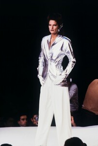 Thierry_Mugler_SS1989_Lynne_01.jpg