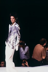 Thierry_Mugler_SS1989_Lynne_02.jpg