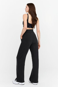UNBRANDEDSWEATS_WIDELEGJOGGER_BLACK_0197.jpg