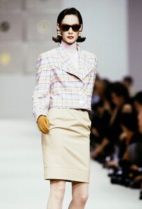 Valentino_SS1989_Cathy_02.thumb.jpg.b5d3918b7655a1373638f47112612ea7.jpg