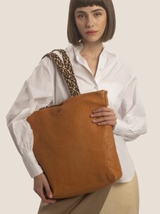 Womens-Leather-Tote-Bag-Sofi-5.jpg