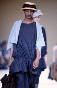 Yohji_Yamamoto_SS1989_Naomi.jpg