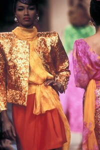 Yves Saint Laurent 1989 Haute Couture 148.jpg