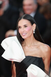 demi-moore-at-cannes-film-festival-closing-ceremony-05-25-2024-3.jpg