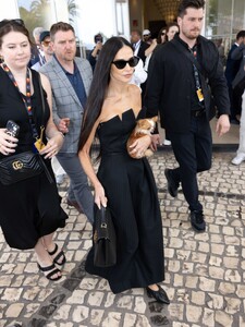 demi-moore-at-hotel-martinez-in-cannes-05-19-2024-1.jpg