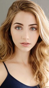 emily-rudd-4k-by-2160x3840.jpg